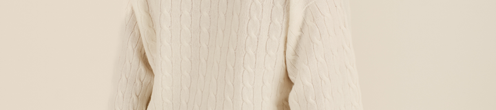 JOHNSTONS CROPPED CABLEKNIT SWEATER