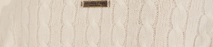 JOHNSTONS CROPPED CABLEKNIT SWEATER
