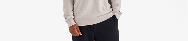 JOHNSTONS CASHMERE CREWNECK SWEATER