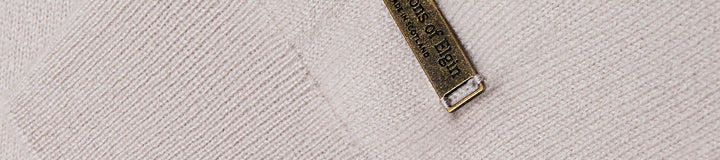 JOHNSTONS CASHMERE CREWNECK SWEATER