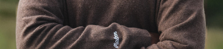 JOHNSTONS CASHMERE CREWNECK SWEATER