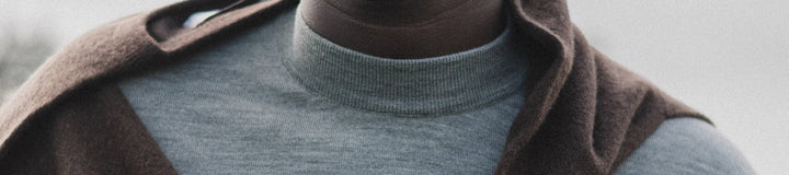JOHNSTONS MOCKNECK MERINO SWEATER