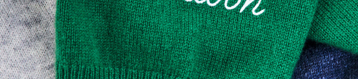 M SCRIPT SWEATER