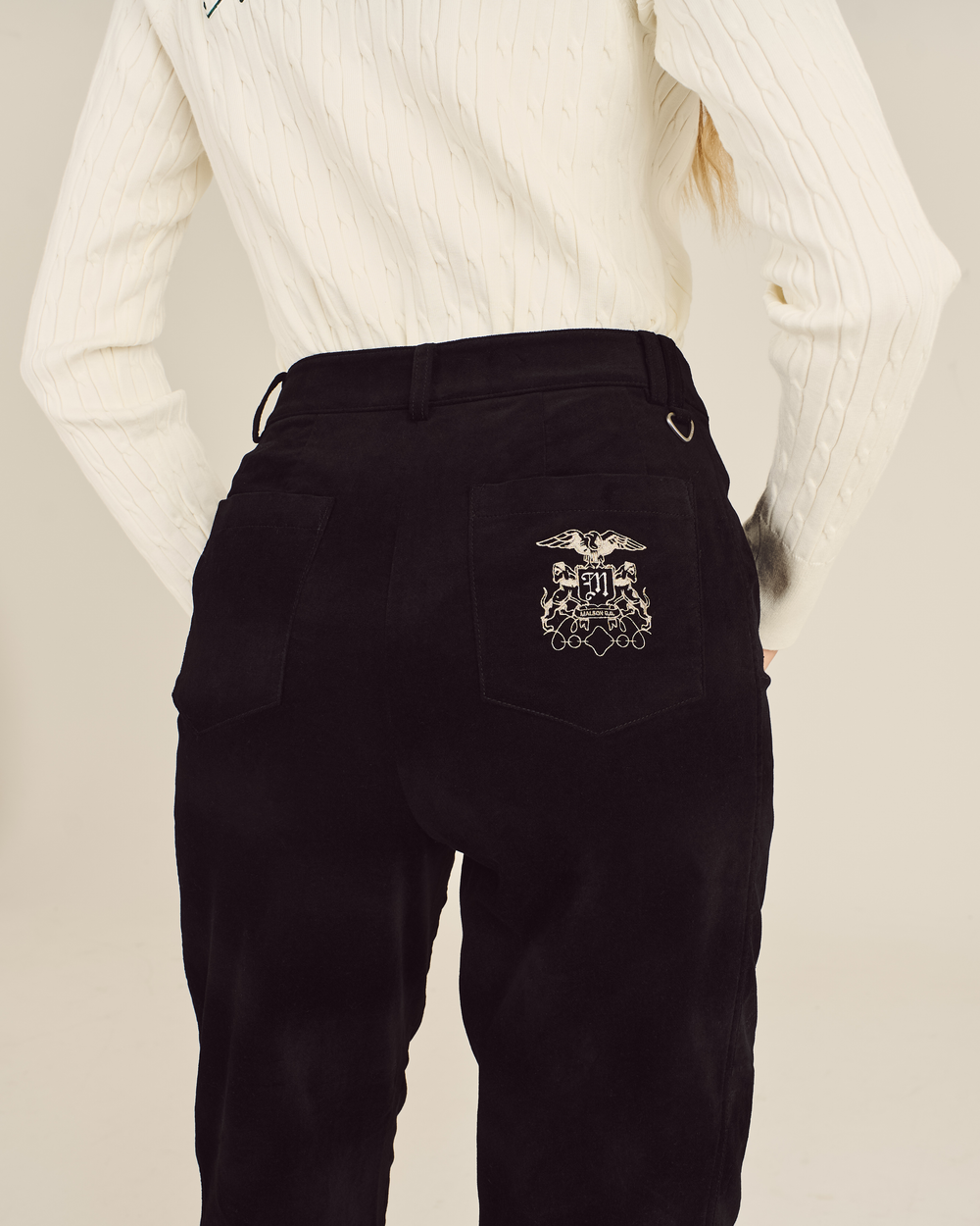 PRESERVE TAPERED TUCK PANTS