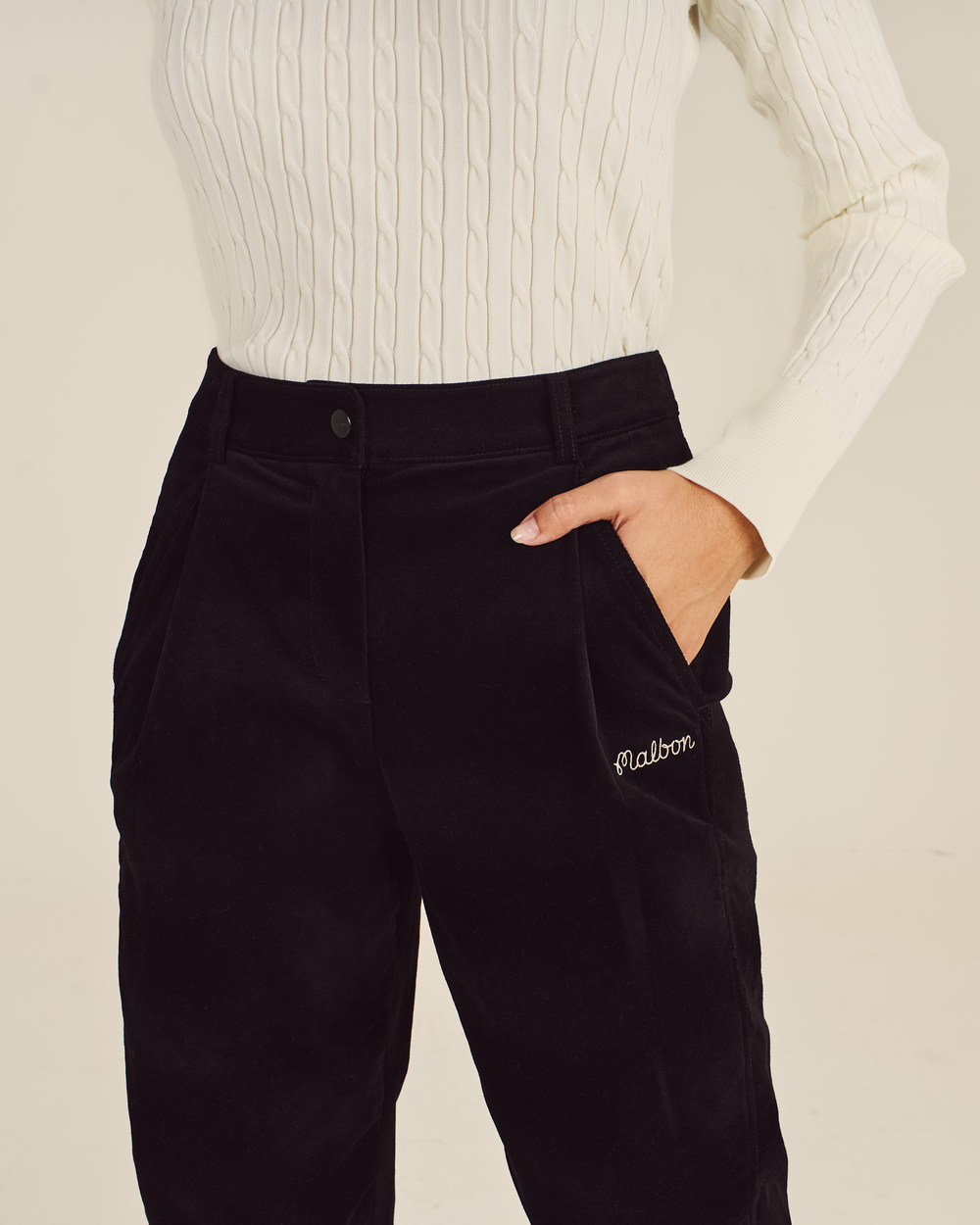 PRESERVE TAPERED TUCK PANTS