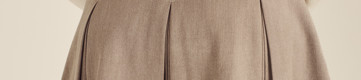PRESERVE STITCH POINT PLEATED SKIRT