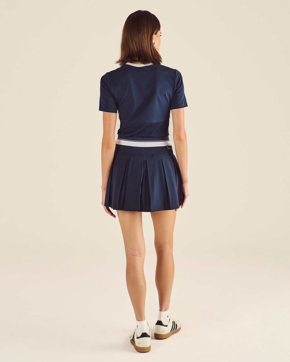 STUDIO SEOUL CONTRAST COLLAR TOP