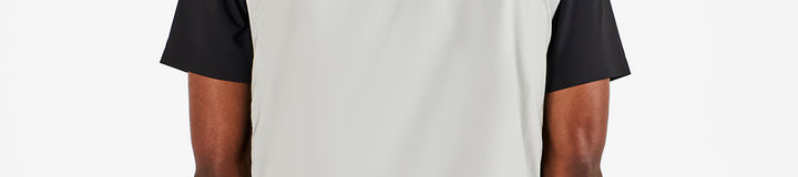 PERFORMANCE RIBBED PANEL VEST