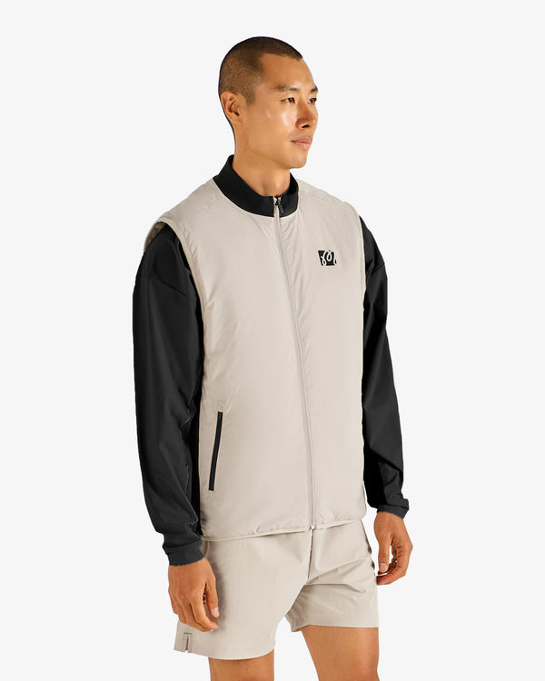 PERFORMANCE RIBBED PANEL VEST