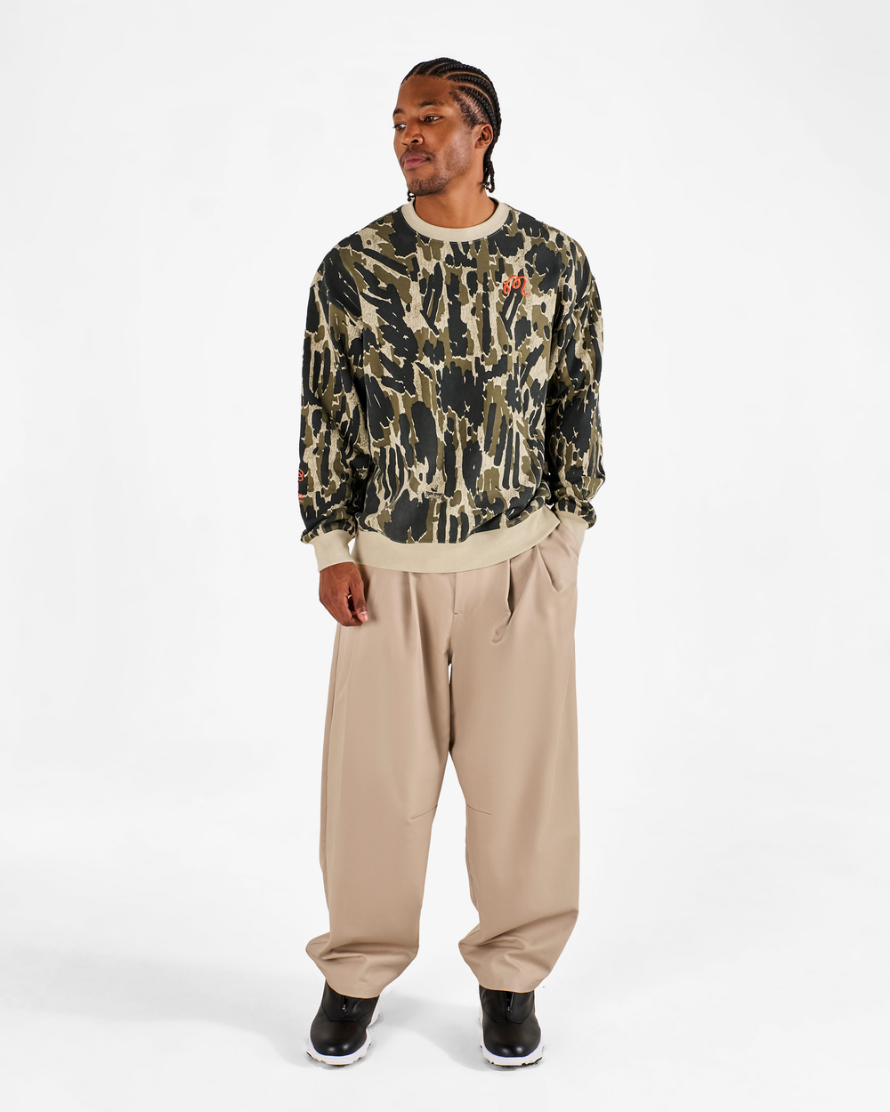 RANGE TOUR DIVOT CAMO SWEATSHIRT