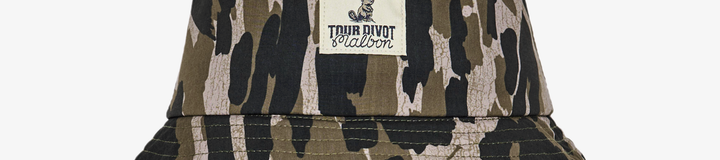 TOUR DIVOT CAMO BUCKET HAT