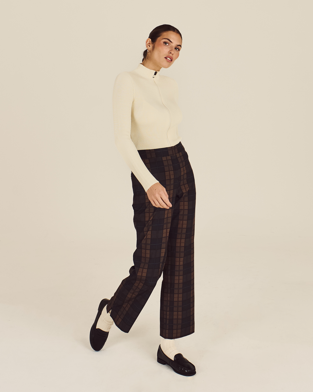 NORA PANT