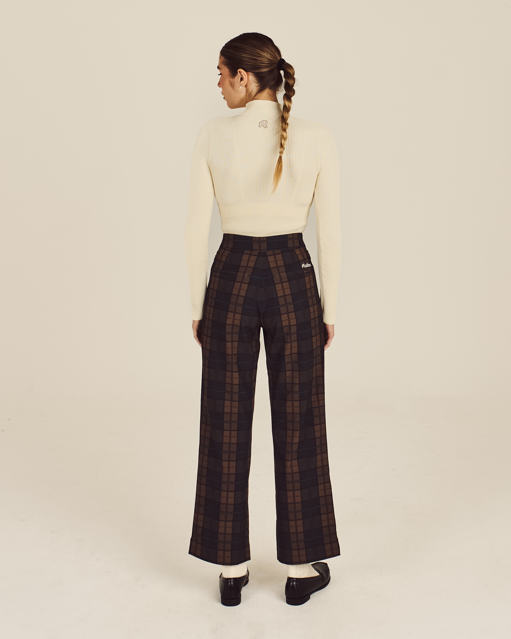 NORA PANT
