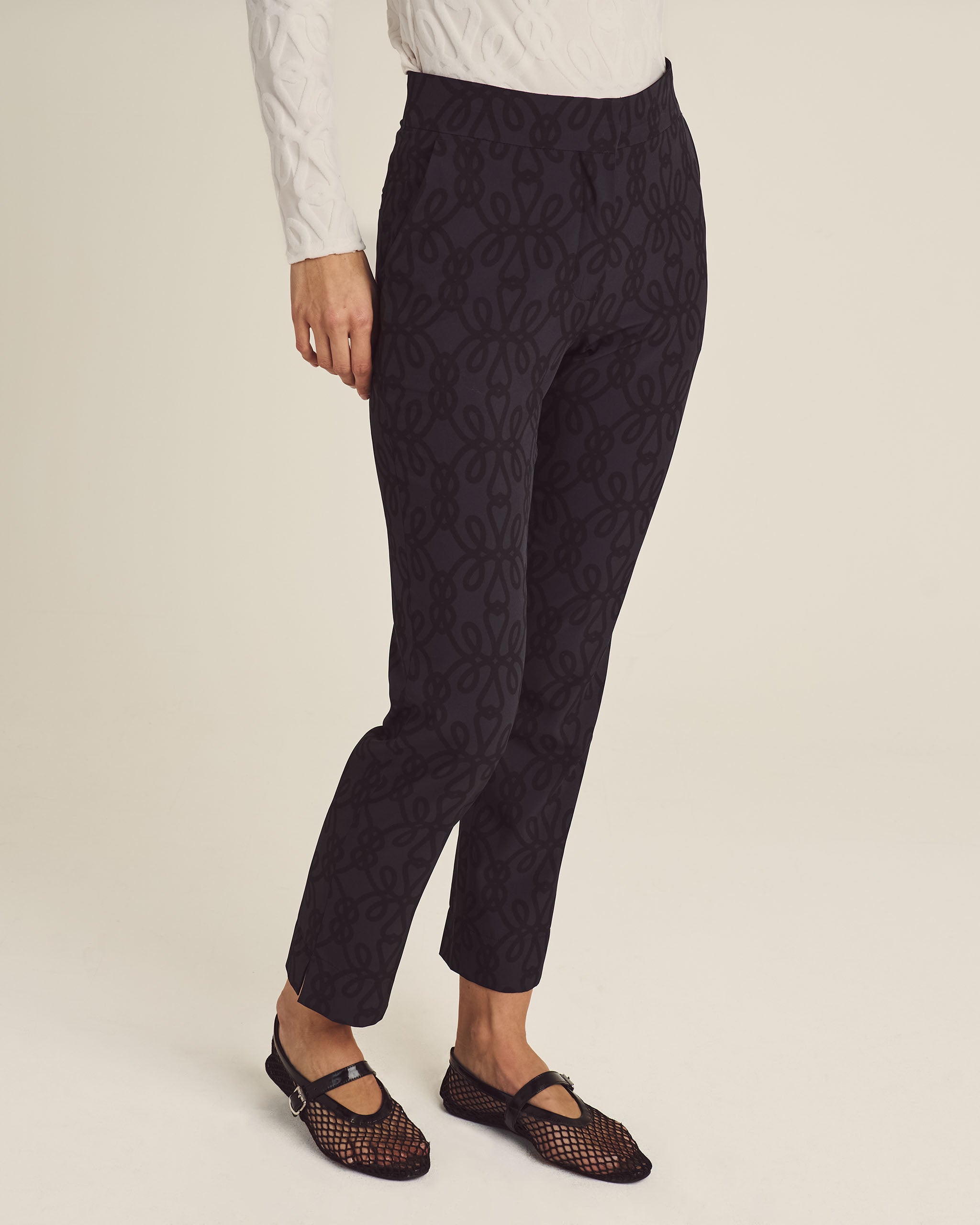 NORA PANT