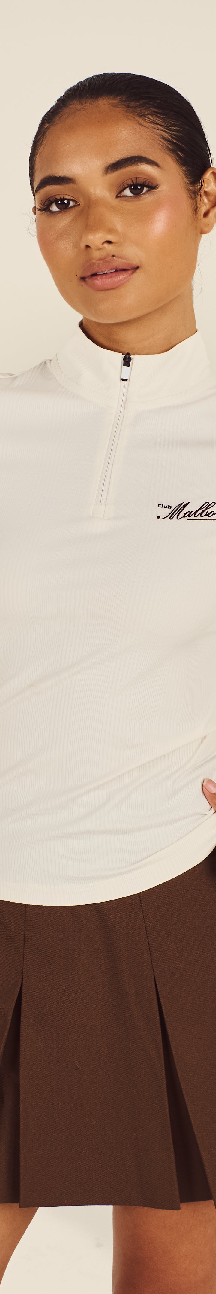 ISABELLA MOCKNECK